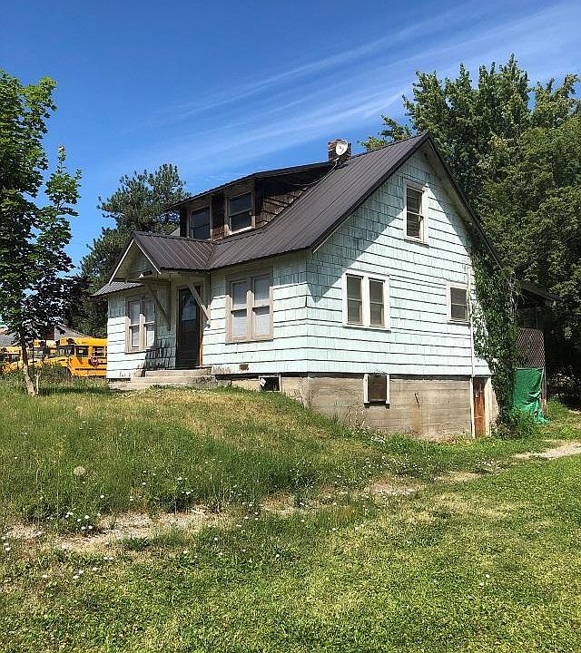 2nd image of 16 W Grant Ave