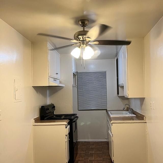 Kitchen unit # 73