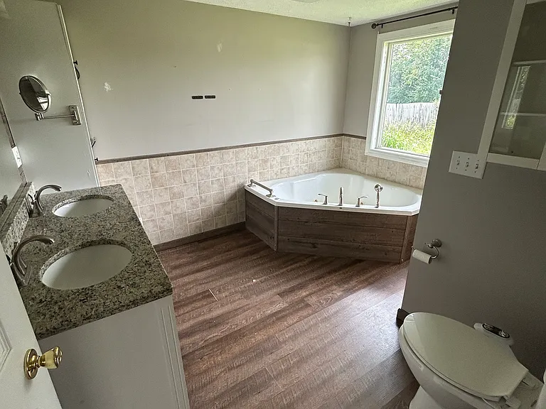 8717 Maze Rd — Photo 9