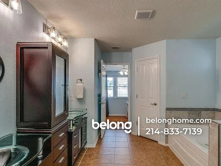 15833 Coyote Hill Dr — Photo 7