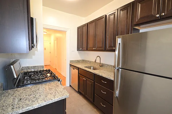 Rented by Silverstein Collection LLC  | media 4