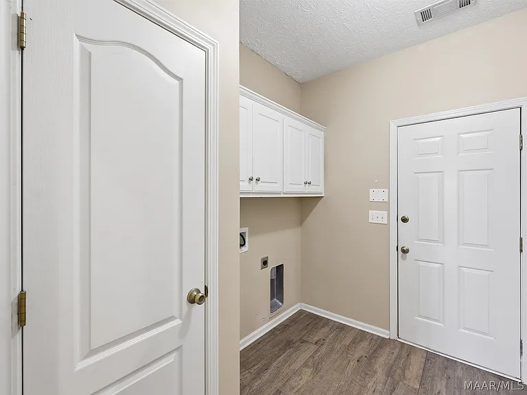 1312 Meadow Glen Rd — Photo 13