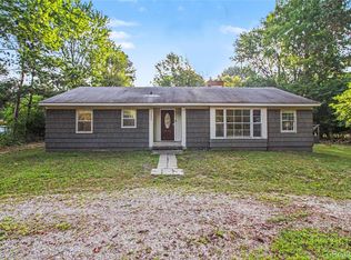 22806 Carleton Ave, Southfield, MI 48033