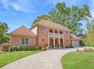 900 N Prospect Ave, Park Ridge, IL 60068