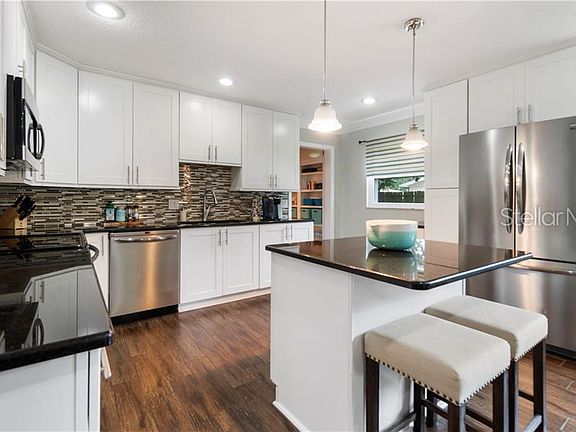 2nd image of 4917 Whiteoak Dr W