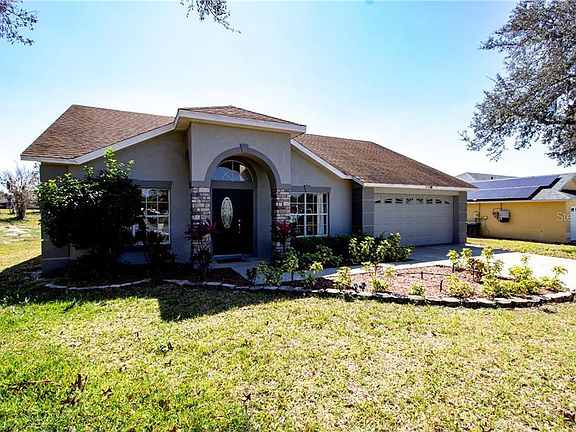 2nd image of 212 Sunset Ct