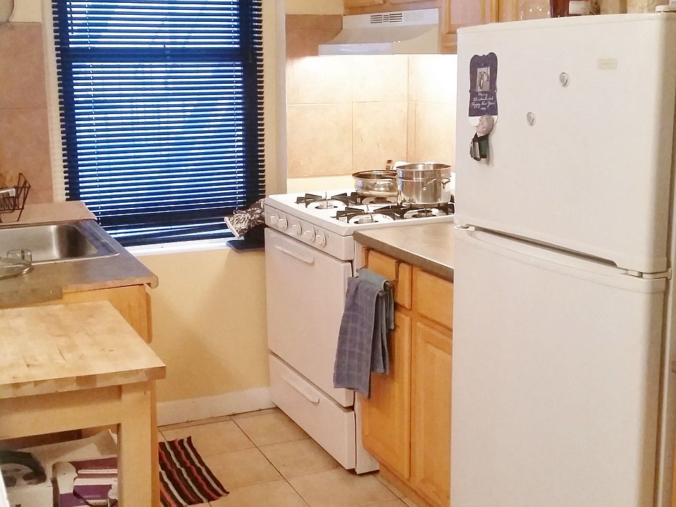 1st image of 2129 33rd St #4H