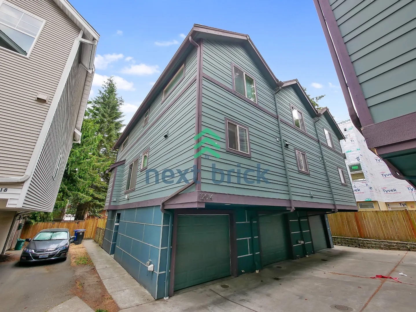 3 Beds 1.5 Bath Beautiful Townhome Available for Rent! — Photo 1