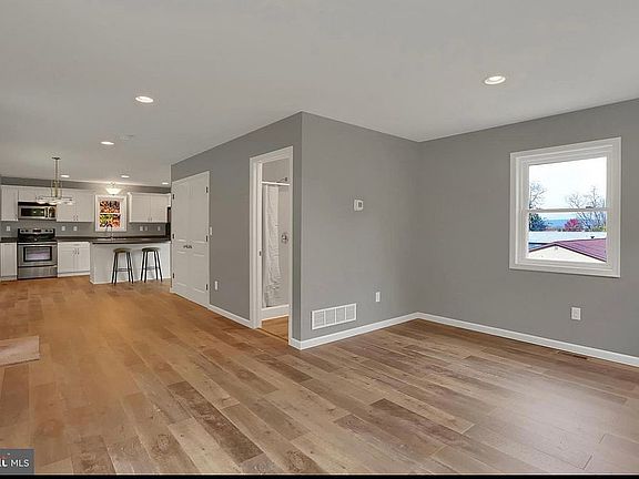 4th image of 74 S Bender St