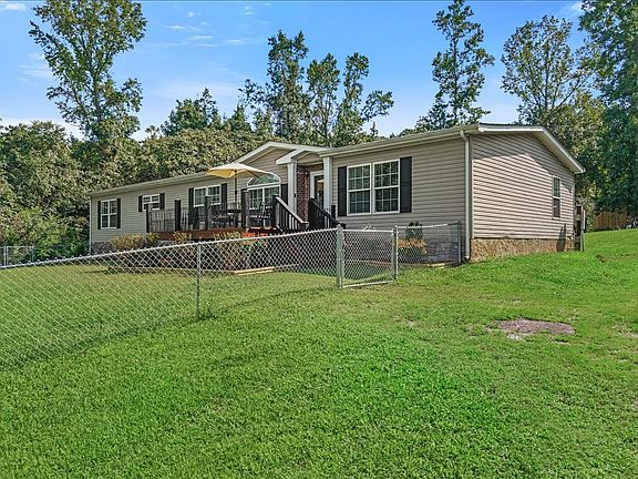 3rd image of 2025 Shiloh Rd