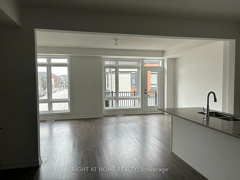 504 Littlewood Ln — Photo 6