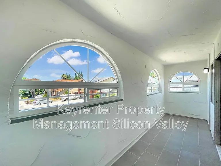 1806 Blackmore Ct — Photo 29