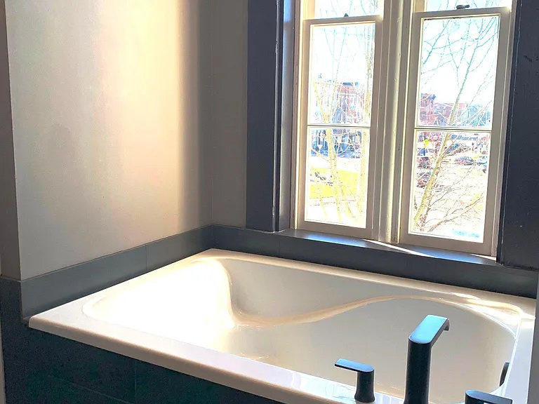 1 E Main St #302 — Photo 9