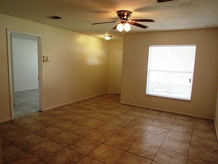 3rd image of 637 E Helm Way