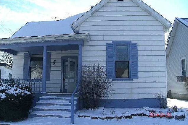 1st image of 323 W Taylor St