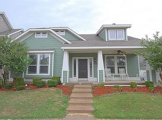1405 Oakcrest Dr, Aubrey, TX 76227