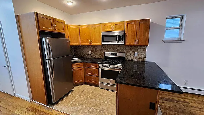 Rented by Jason A Moore, LREB | media 9