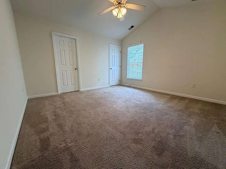 1409 Scarlett Way — Photo 10