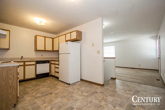 951 Furnas Ave — Photo 8