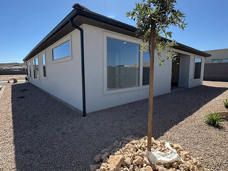 663 S Molveno Trl — Photo 5