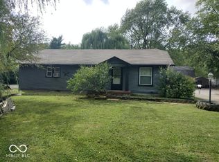 8825 N 300 E, Morristown, IN