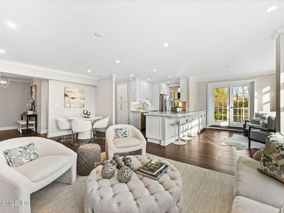 4 Putnam Hl APT 3G, Greenwich, CT, 06830