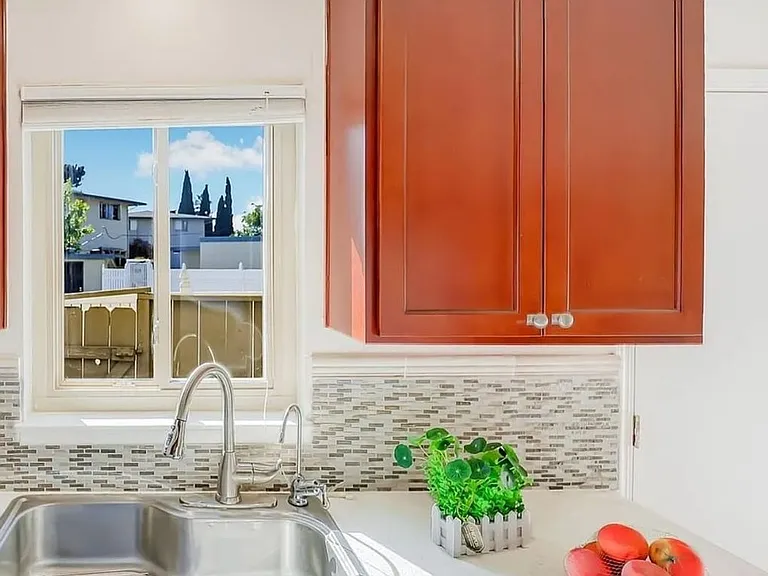 407 Craven Ct — Photo 3