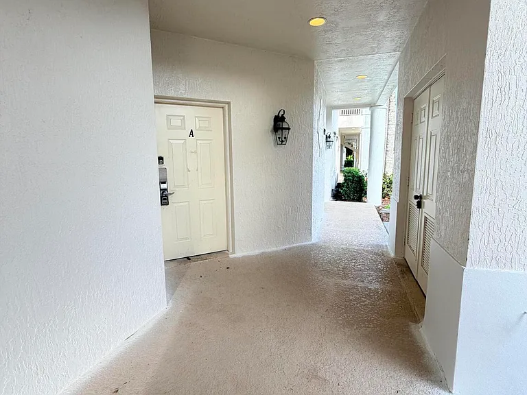 8927 Sandshot Ct #A — Photo 3