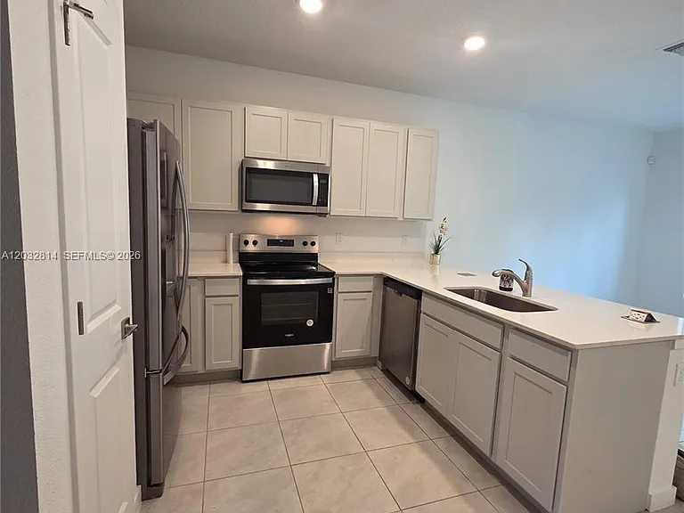 4860 Dillion St #4860 — Photo 6