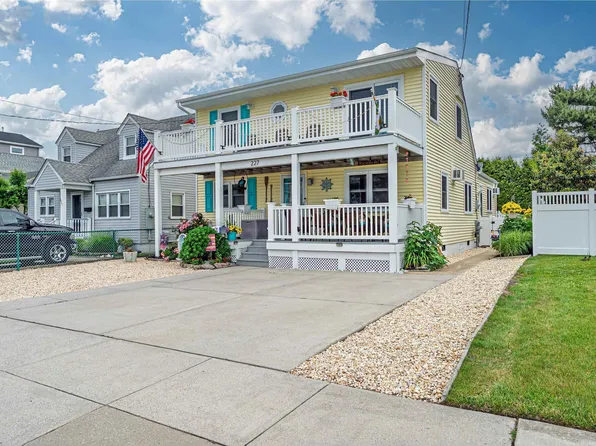 227 12th St S, Brigantine, NJ 08203