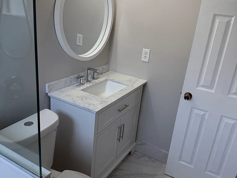 ensuite bathroom newly tiled and fully renovated