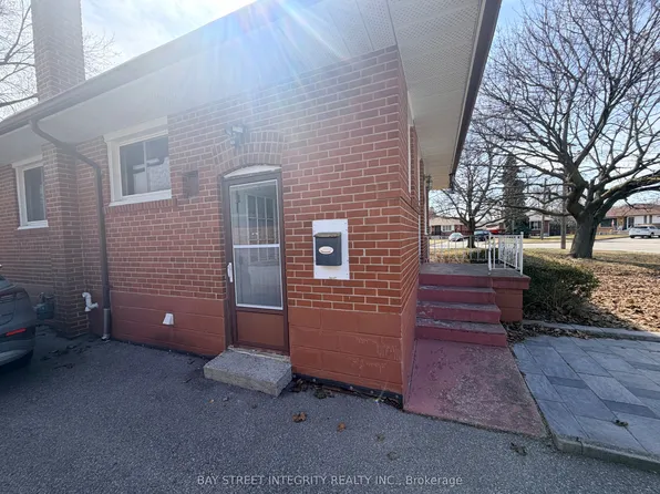 59 Christina Cres #Basement, Toronto, ON M1R 4H7