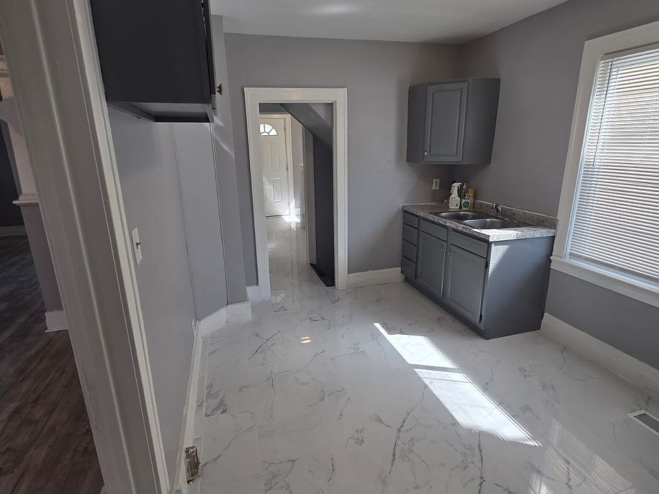 1st image of 25857 Colgate St