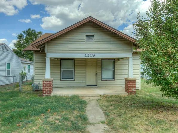 1518 W Walnut St N, Collinsville, OK 74021