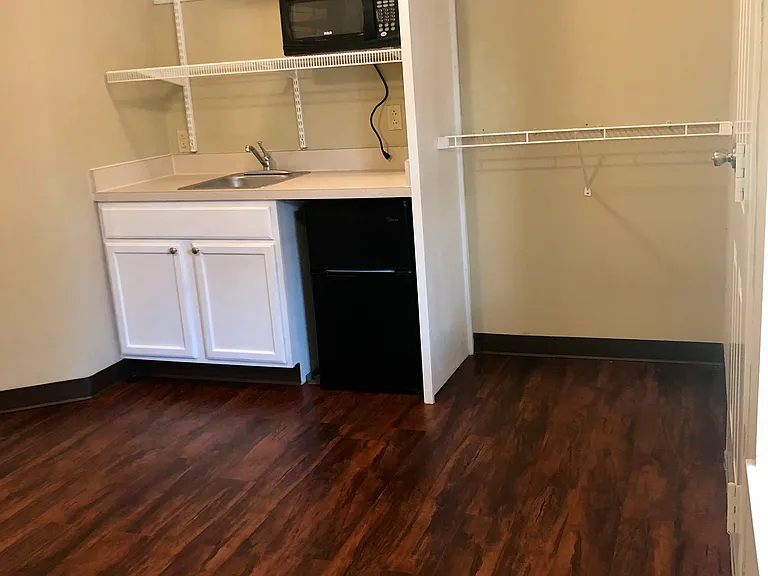 325 Bethel Ct #108 — Photo 3