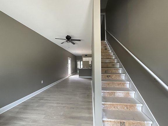 5th image of 406 England St