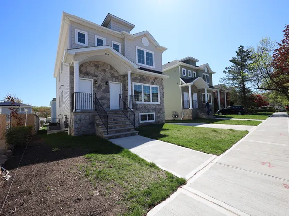 739 Maguire Ave, Staten Island, NY