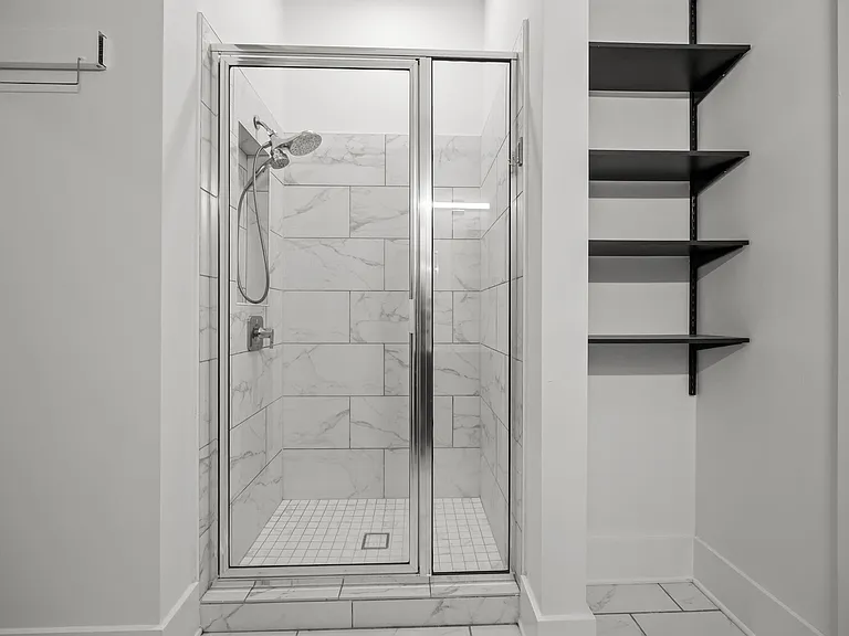 2441 Campus Shore Dr #109-A — Photo 12