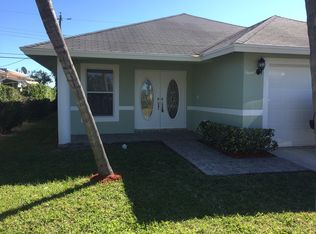 951 W 4th St, Riviera Beach, FL 33404