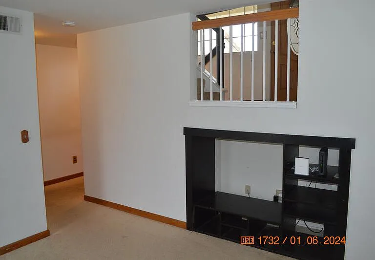 1561 Spring Ct — Photo 17