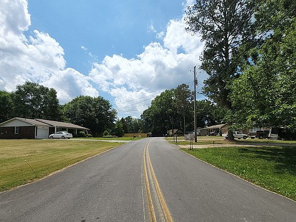 5th image of 4 Glenda Dr SW