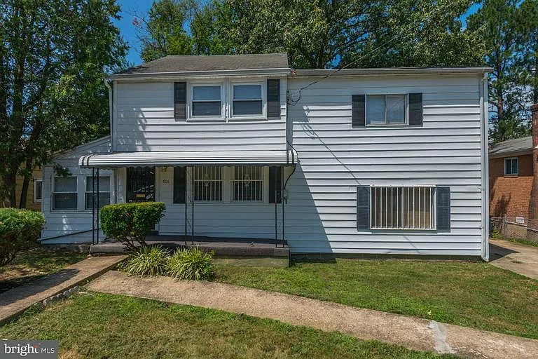 606 Hedgeleaf Ave photo 1