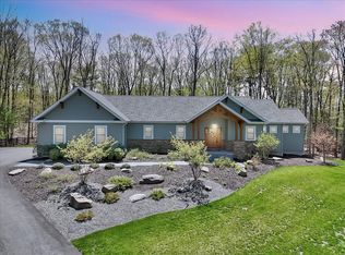 352 Joanne Ct, Bartonsville, PA