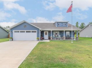 238 Macintosh Ln, Poplar Bluff, MO 63901
