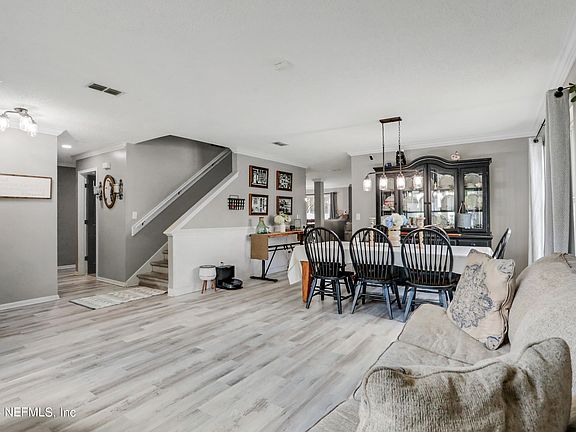 3rd image of 13456 ASHFORD WOOD Court W