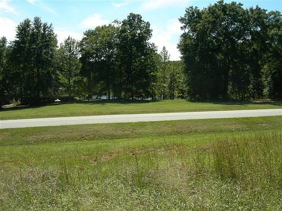 5th image of 1070 McFaddin Ln Lot 3