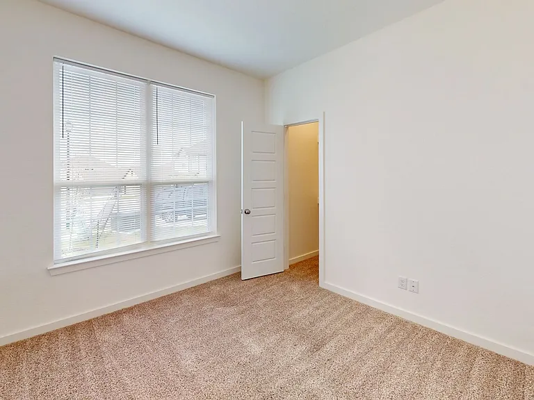 10027 Cauthon Cv — Photo 16