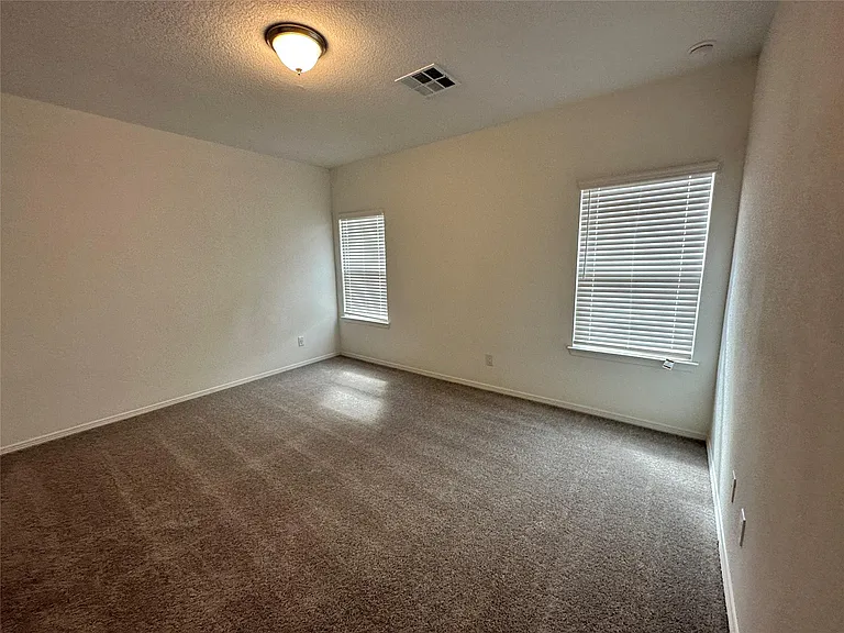 16544 Moss Ln — Photo 9
