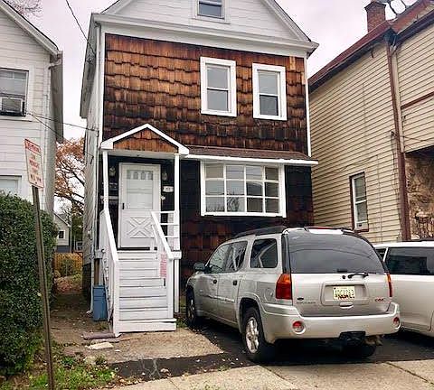 3rd image of 19 Meade St #1