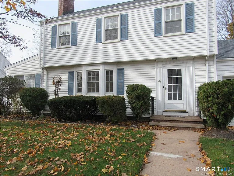 36 Rochford Ave — Photo 1